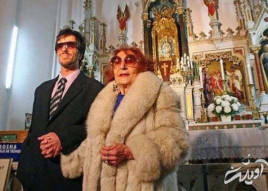 ازدواج جنجالی پسر جوان با عروس 82 ساله !!